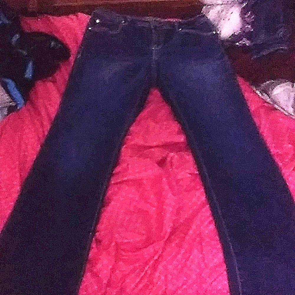 Ink denim, boot leg curvy fit. Size 8